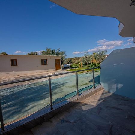 Hotel Landi Ksamil Bagian luar foto