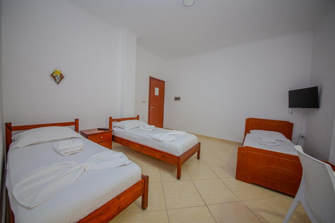 Hotel Landi Ksamil Bagian luar foto