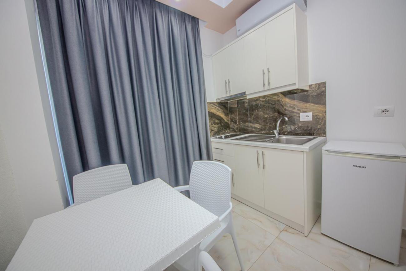 Hotel Landi Ksamil Bagian luar foto