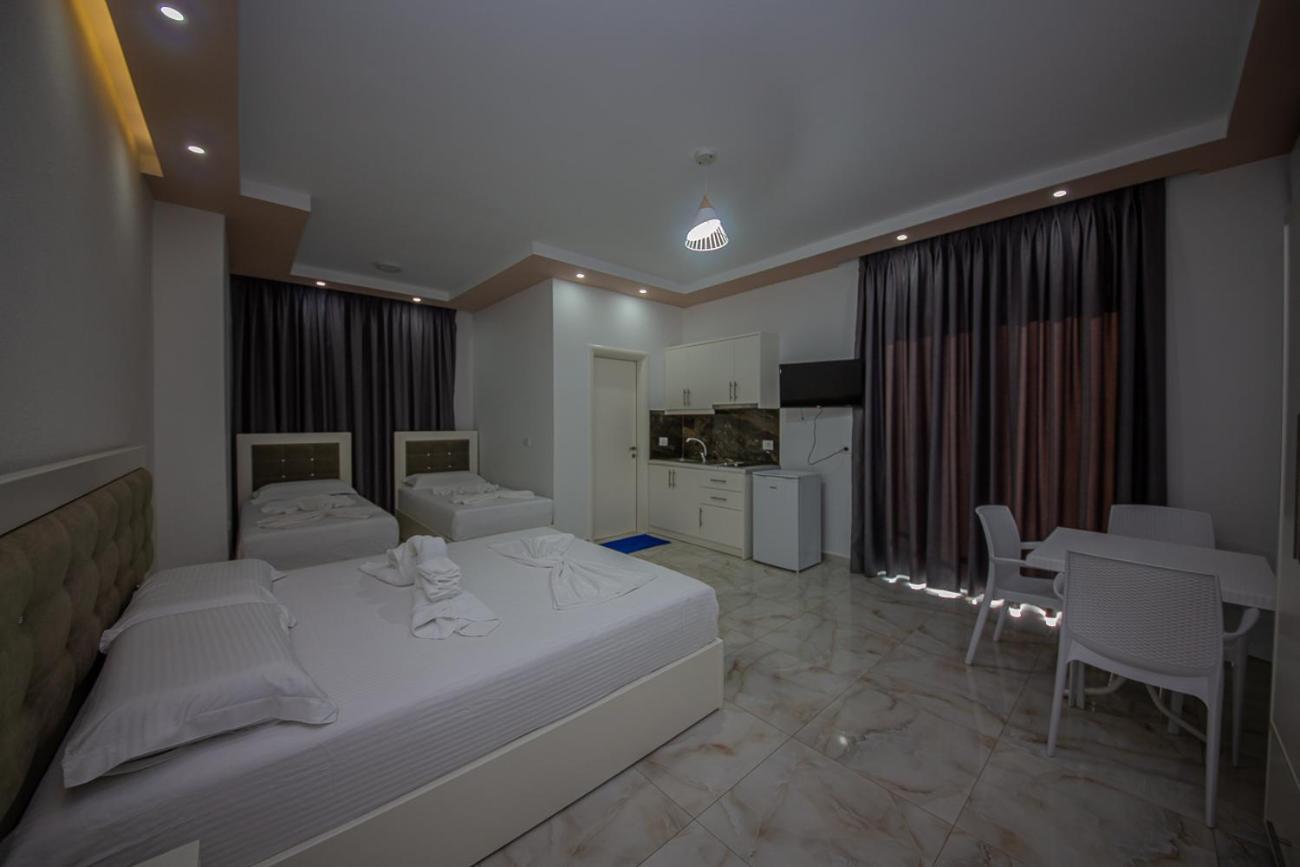 Hotel Landi Ksamil Bagian luar foto