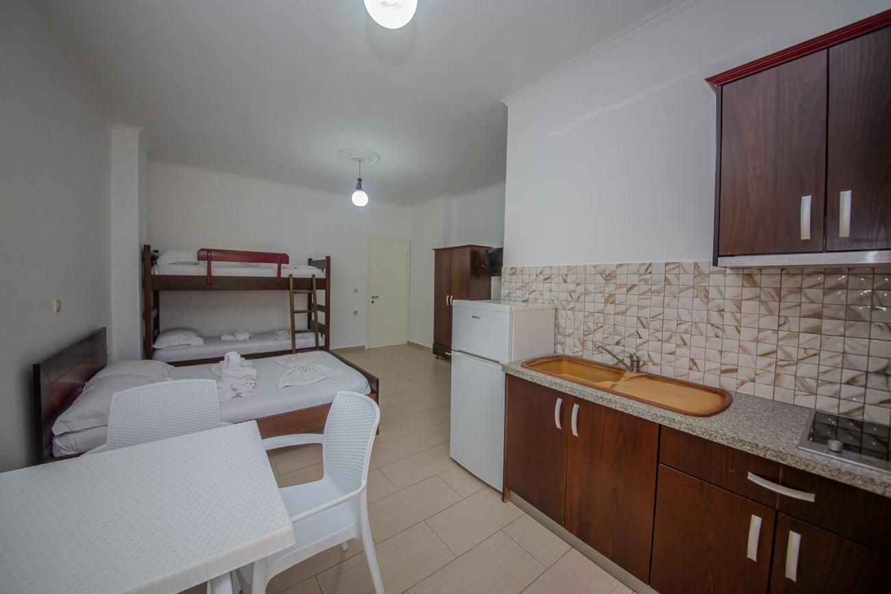 Hotel Landi Ksamil Bagian luar foto