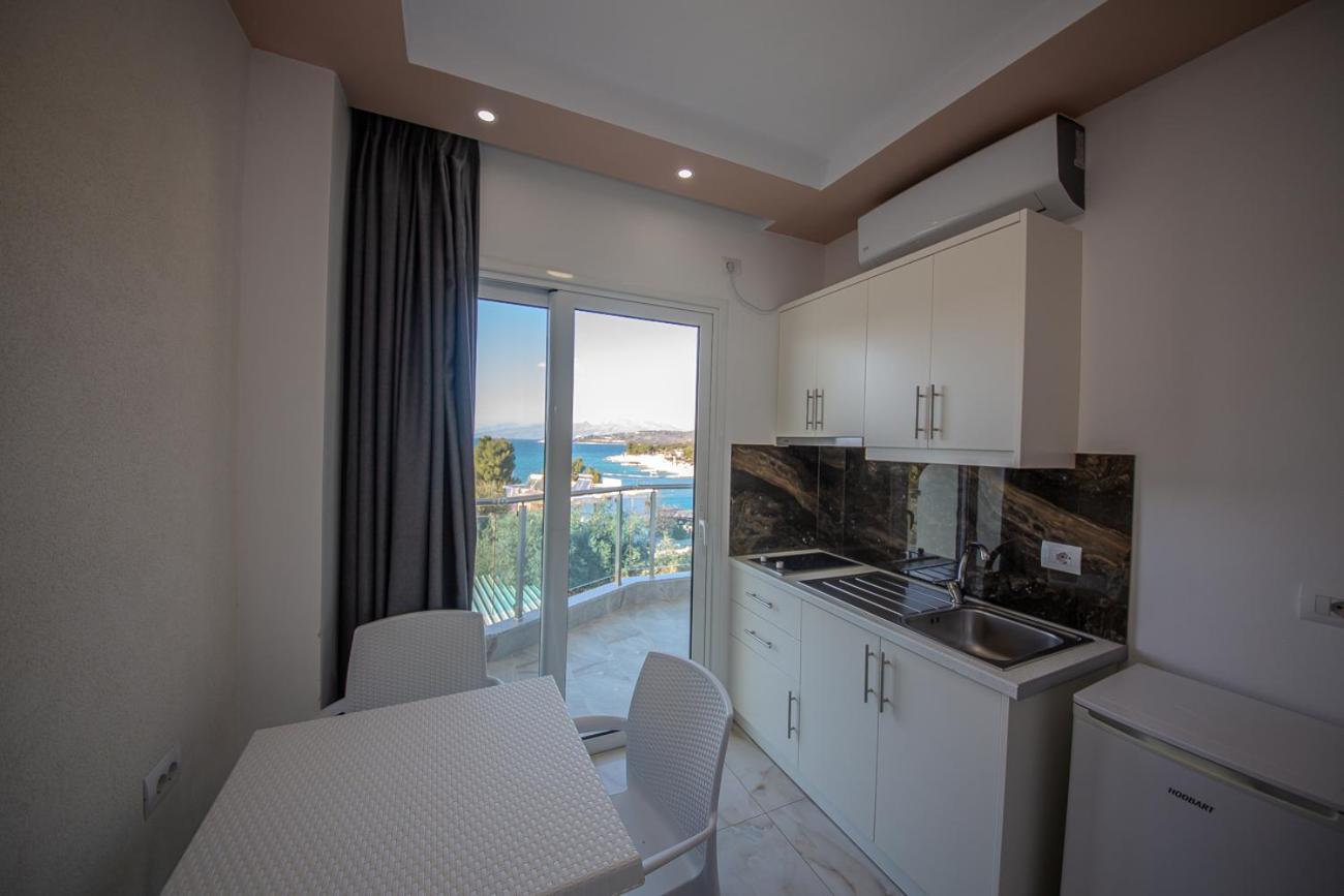 Hotel Landi Ksamil Bagian luar foto