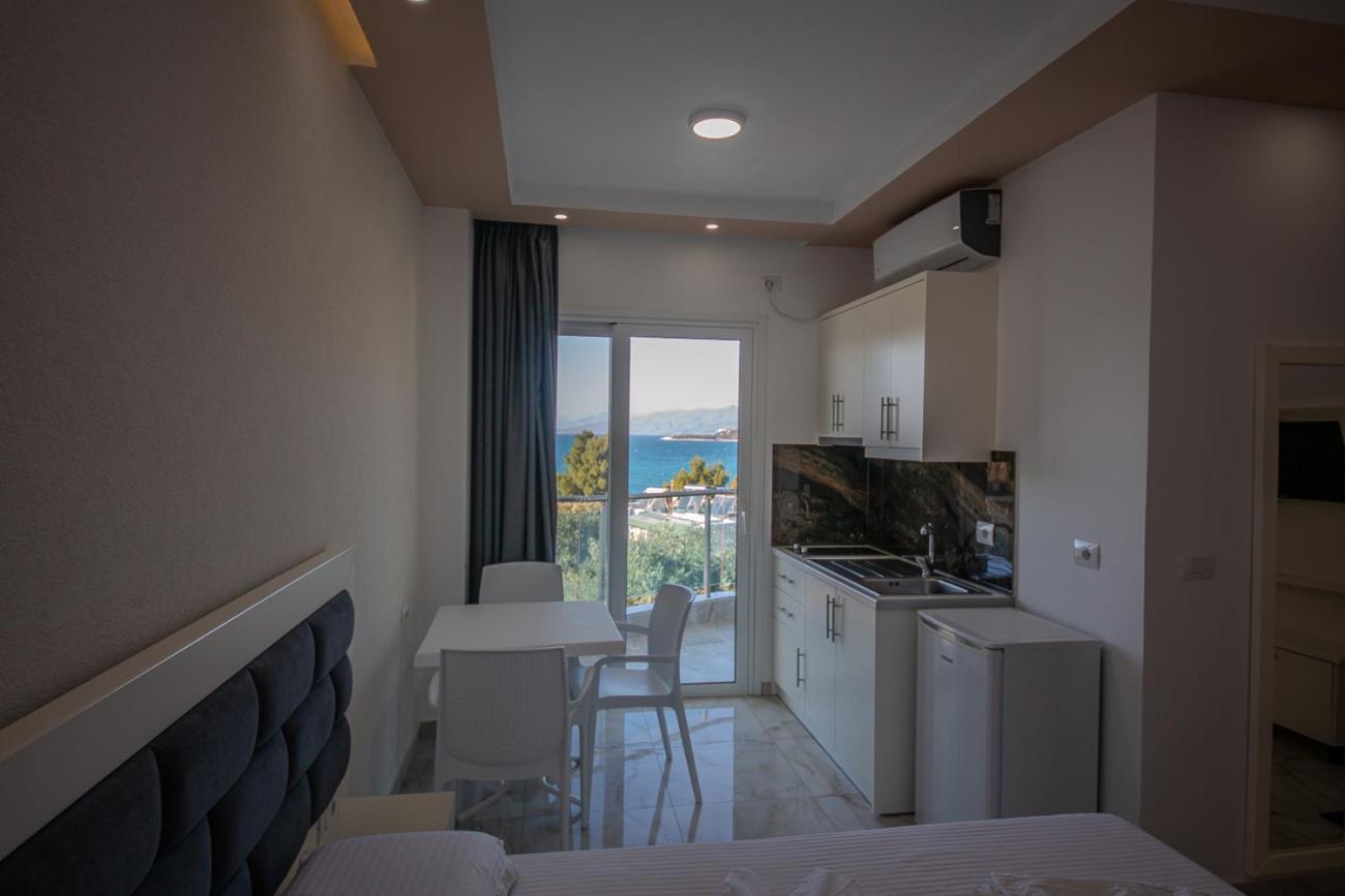 Hotel Landi Ksamil Bagian luar foto