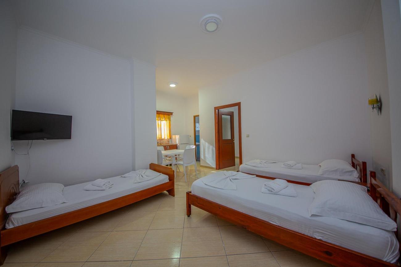 Hotel Landi Ksamil Bagian luar foto