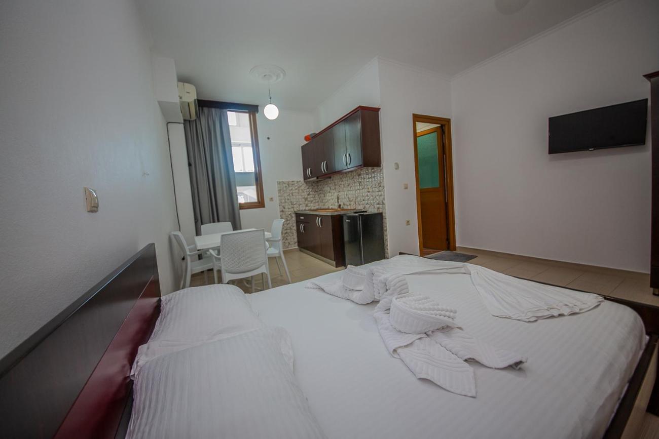 Hotel Landi Ksamil Bagian luar foto