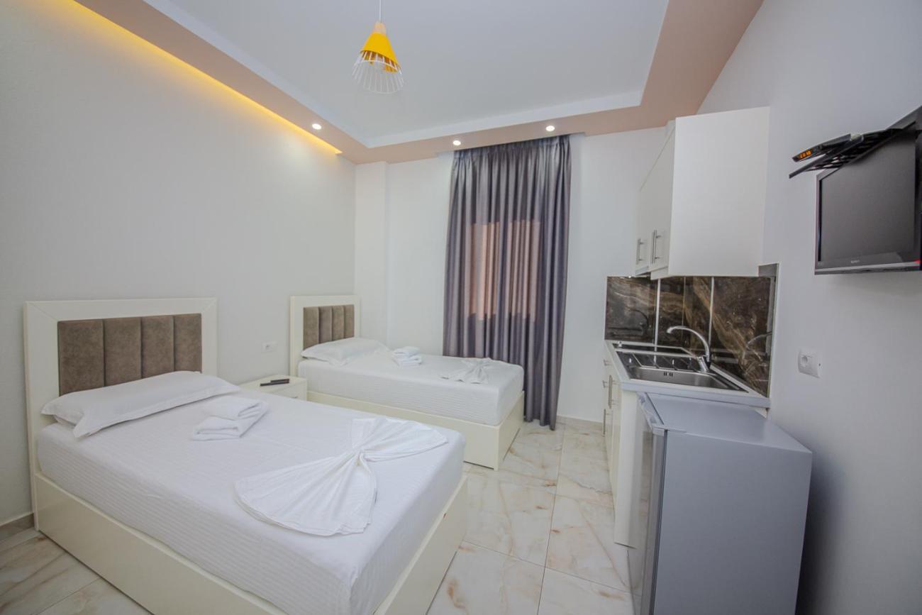Hotel Landi Ksamil Bagian luar foto