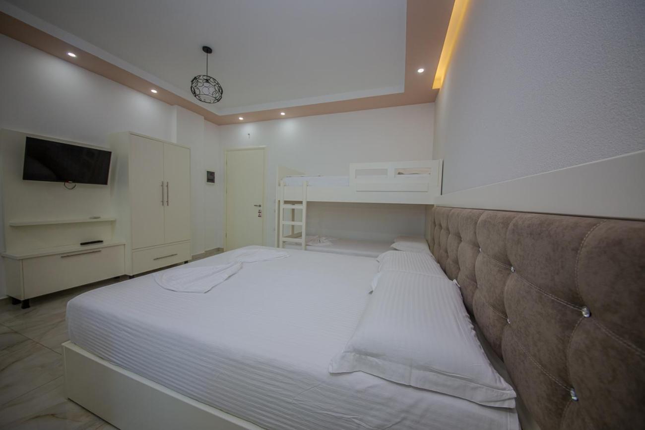 Hotel Landi Ksamil Bagian luar foto