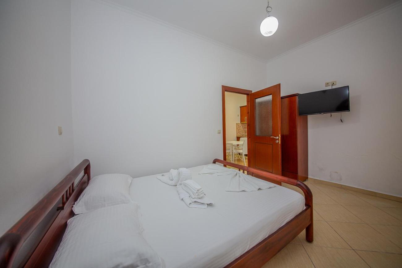 Hotel Landi Ksamil Bagian luar foto